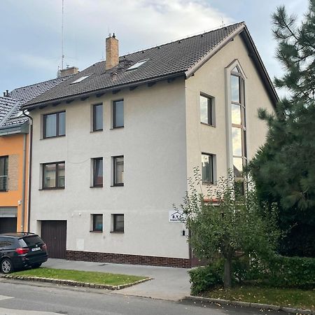 A.V.E. Pension Kliska Prague Exterior photo